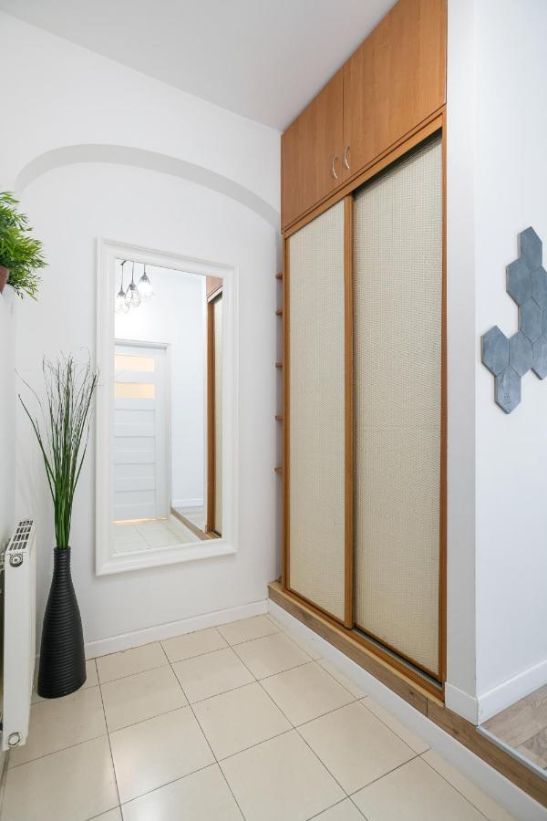 Cozy Modern Studio Green Apartment In Old Town Krakau Buitenkant foto